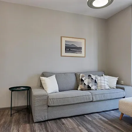 Corner In The Center - 2bd Burgaz