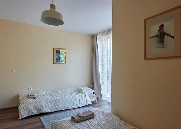 Corner In The Center - 2bd