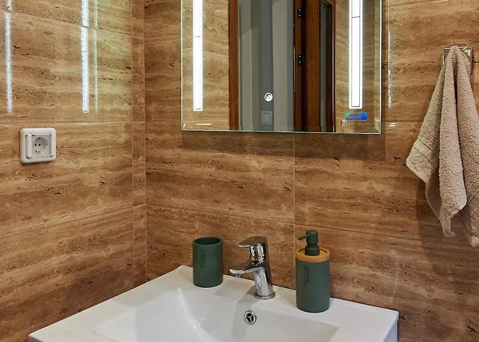 Corner In The Center - 2bd Apartman Burgasz