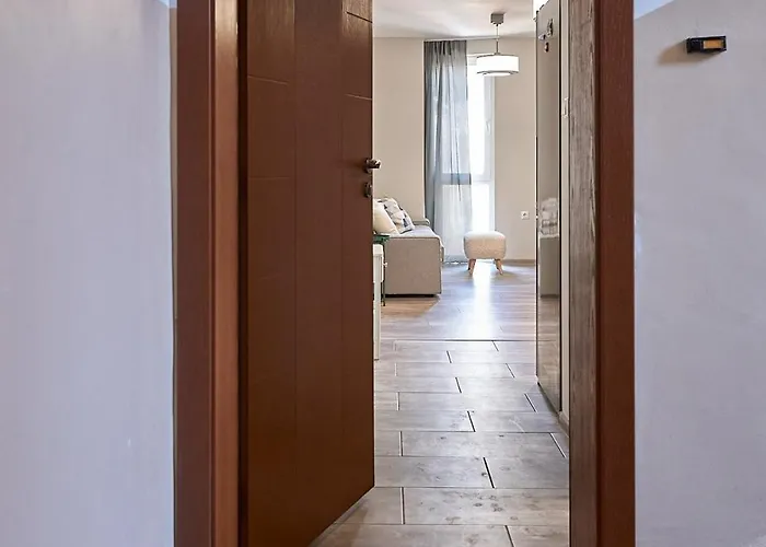 Corner In The Center - 2bd Apartman Burgasz